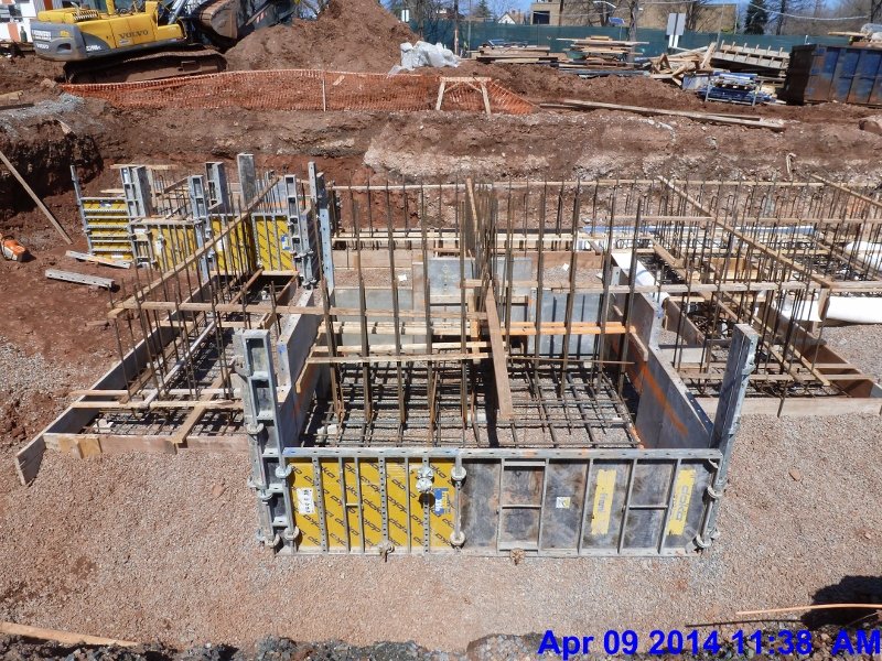Finish rebar installation at footings Elev. 7-Stair -4,5 Facing North (800x600)